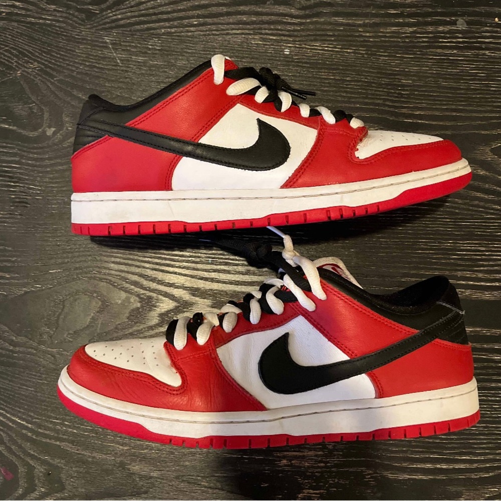Nike Dunk Low SB “Chicago”